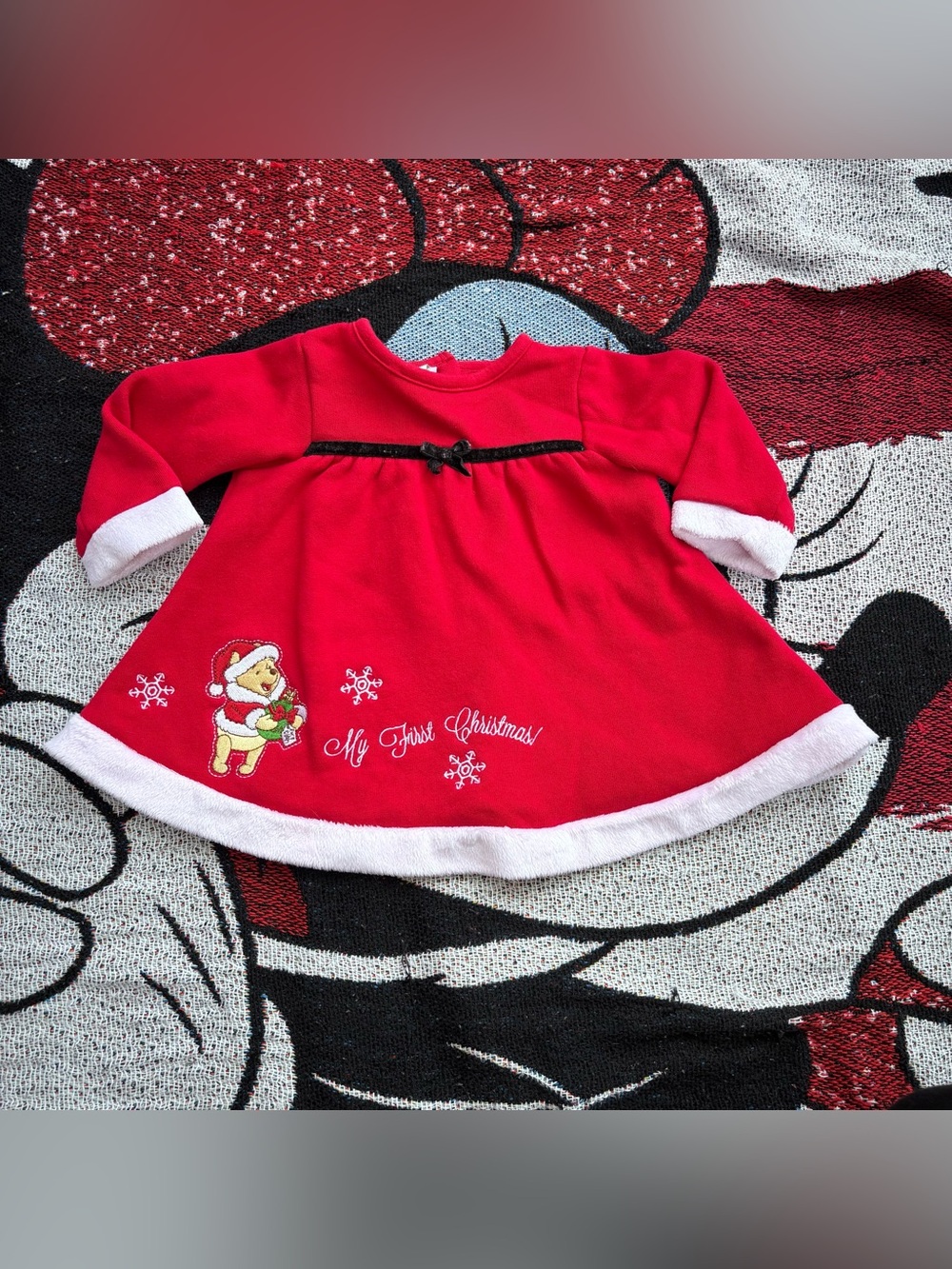 VINTAGE DISNEY BABY RED POOH BEAR SANTA CHRISTMAS DRESS SIZE 6/9 MONTHS